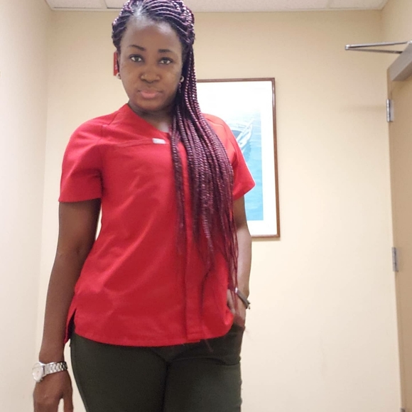 Meet your Posher, Sandra - Picture 2 of 3